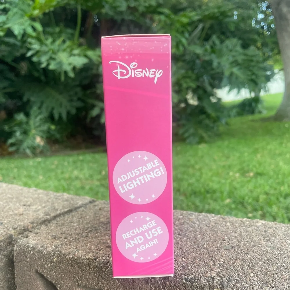 NIB Disney Minnie Mouse selfie ring light